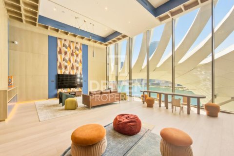 Business Bay, Dubai, UAE의 임대용 아파트 침실 3개, 313.27제곱미터 번호 768575 - 사진 27