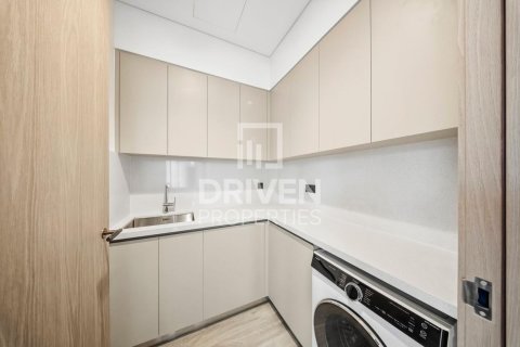 Business Bay, Dubai, UAE의 임대용 아파트 침실 3개, 313.27제곱미터 번호 768575 - 사진 19