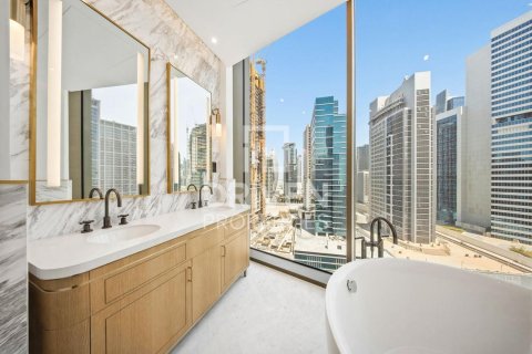 Business Bay, Dubai, UAE의 임대용 아파트 침실 3개, 313.27제곱미터 번호 768575 - 사진 18