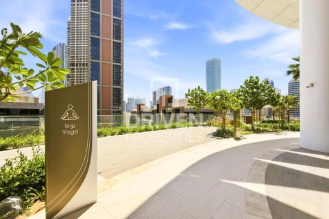 Business Bay, Dubai, UAE의 임대용 아파트 침실 3개, 313.27제곱미터 번호 768575 - 사진 25