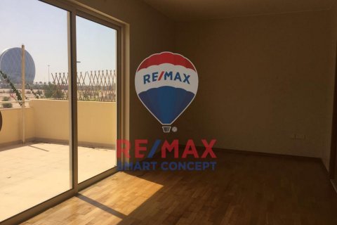 Vilë në Al Raha Gardens, Abu Dhabi, Emiratet e Bashkuara Arabe 3 dhoma gjumi, 360 m2. № 516091 - Foto 13