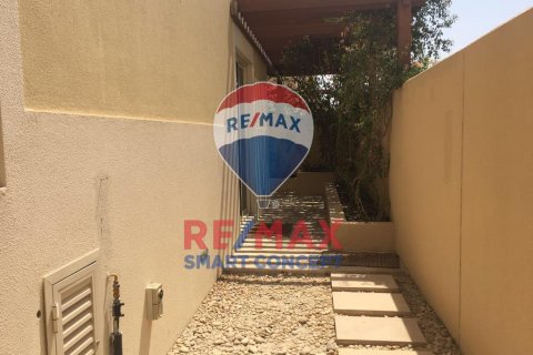Vilë në Al Raha Gardens, Abu Dhabi, Emiratet e Bashkuara Arabe 3 dhoma gjumi, 360 m2. № 516091 - Foto 12