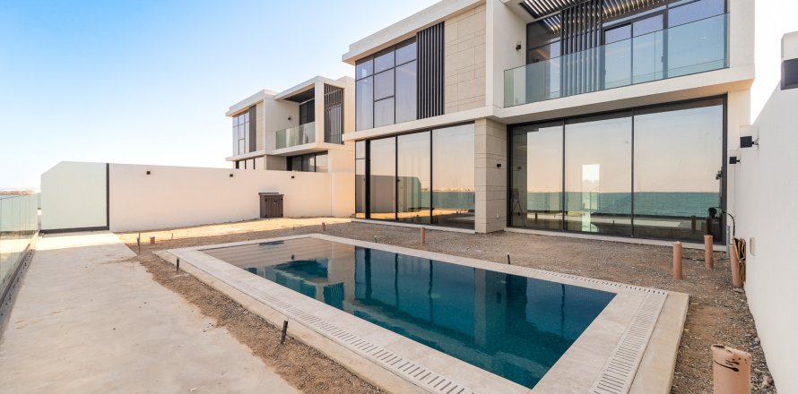 Vila v Ras Al Khaimah, SAE 6 spální, 710 m2 č. 696068