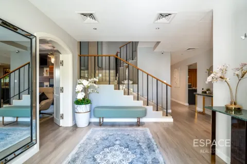 Villa Meadows, Dubaijā, AAE 5 istabas, 458 m2 Nr. 737834 - attēls 6