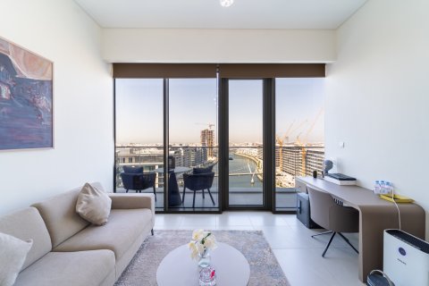 Penthouse in AL WASL TOWER in Sheikh Zayed Road, Dubai, UAE 2 bedrooms, 147 sq.m. № 696424