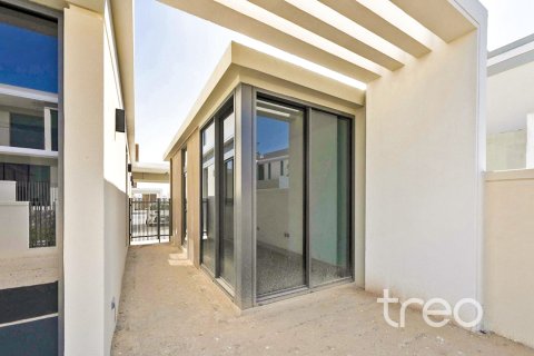Villa in Tilal Al Ghaf, Dubai, UAE 4 bedrooms, 438.5 sq.m. № 761308 - photo 10