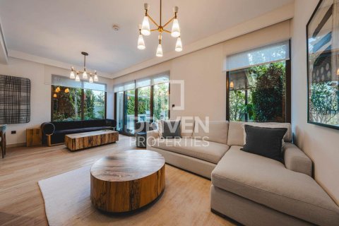 Βίλα σε Tilal Al Ghaf, Dubai, ΗΑΕ 4 υπνοδωμάτια, 247.12 τ.μ. Αρ. 746908