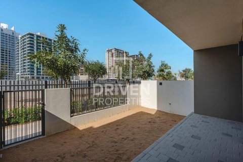Kaupunkipientalo Tilal Al Ghaf, Dubai, Arabiemiraatit 3 makuuhuonetta, 142.33 m2 № 746907 - kuva 18