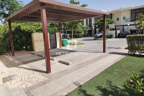 阿联酋 Dubai DAMAC Hills (Akoya by DAMAC) 别墅  3 卧, 253 平方米 , 编号 664867