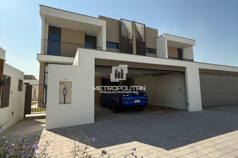Vila u Al Furjan, Dubai, UAE 305 m2, 4 spavaćih soba Br. 665186