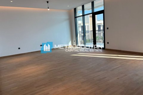 Apartment in Abu Dhabi, UAE 2 bedrooms, 240.8 sq.m. № 651696 - photo 4