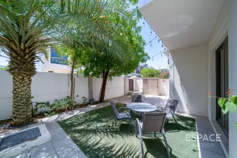 Townhouse til salg i Dubai, UAE 4 soveværelser, 218 kvm № 737913 - foto 19