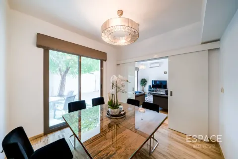 Townhouse til salg i Dubai, UAE 4 soveværelser, 218 kvm № 737913 - foto 5
