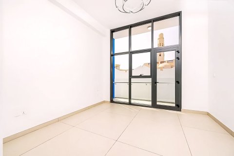 Apartamento para arrendamento em Al Heerah, Sharjah, EAU 3 quartos, 239.13 m2 № 751086 - foto 3