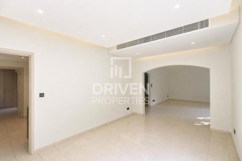 וילה ב Meadows, Dubai, איחוד האמירויות 3 חדרי שינה, 560.39 מ