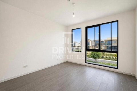 Villa te huur in Jebel Ali, Dubai, VAE 4 slaapkamers, 456.71 vr.m., nr 759720 - foto 5