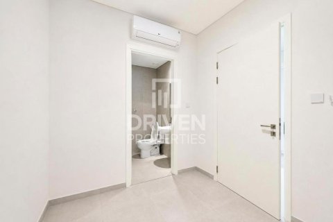 Villa te huur in Jebel Ali, Dubai, VAE 4 slaapkamers, 456.71 vr.m., nr 759720 - foto 20