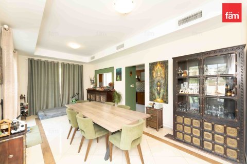 Villa til salgs i Dubai, Emiratene 3 soverom, 815.2 kvm Nr. 712982 - Foto 5