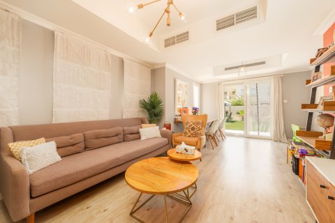 The Springs, Dubai, BAE’de sıra ev 3 yatak odası, 367.98 m&sup2; No 768850