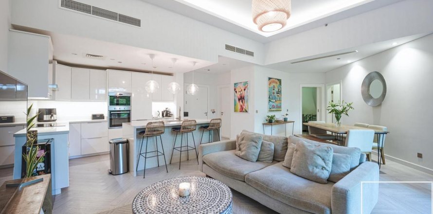 Apartment i Palm Jumeirah, Dubai, UAE 2 soveværelser, 148.92 kvm № 761183