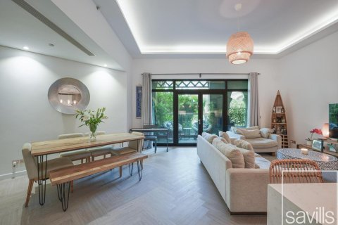 Apartment til salg i Palm Jumeirah, Dubai, UAE 2 soveværelser, 148.92 kvm № 761183 - foto 2