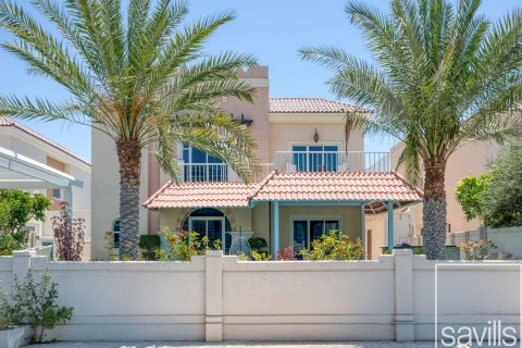 Villa a Dubai Sports City, Dubai, EAU 5 camere da letto, 640.38 mq. № 761184