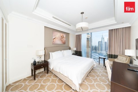 Appartement te huur in Downtown Dubai (Downtown Burj Dubai), Dubai, VAE 2 slaapkamers, 118.1 vr.m., nr 738863 - foto 7