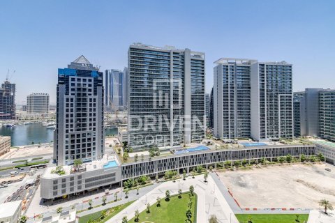 Lägenhet till försäljning i Business Bay, Dubai, UAE 2 sovrum, 157.01 kvm Nr. 767216 - fotografi 18