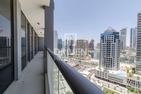 Lägenhet till försäljning i Business Bay, Dubai, UAE 2 sovrum, 157.01 kvm Nr. 767216 - fotografi 20