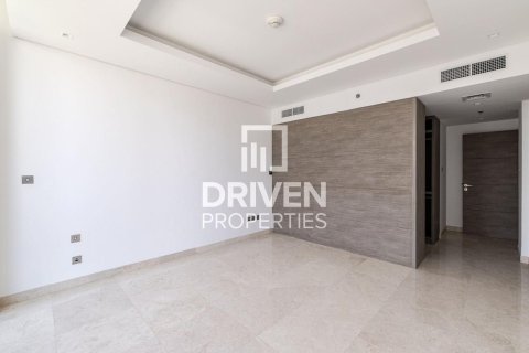 Lägenhet till försäljning i Business Bay, Dubai, UAE 2 sovrum, 157.01 kvm Nr. 767216 - fotografi 11