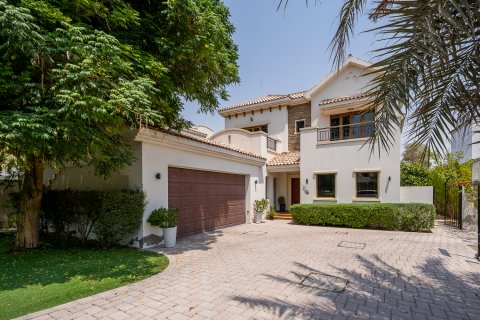 Villa in Jumeirah Golf Estates, Dubai, UAE 4 bedrooms, 672.62 sq.m. № 748256