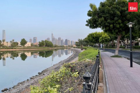 Villa te huur in Dubai, VAE 8 slaapkamers, 1723.6 vr.m., nr 760352 - foto 23