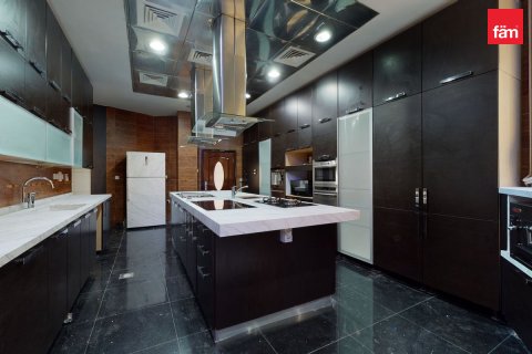 Villa te huur in Dubai, VAE 8 slaapkamers, 1723.6 vr.m., nr 760352 - foto 14