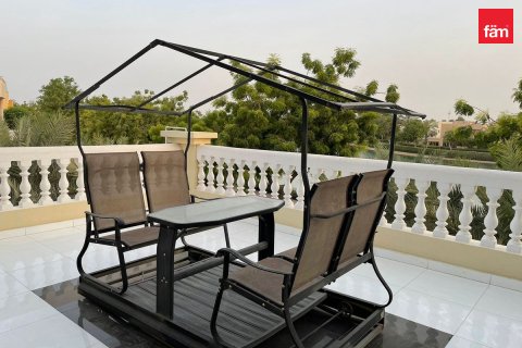 Villa te huur in Dubai, VAE 8 slaapkamers, 1723.6 vr.m., nr 760352 - foto 20