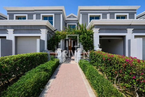 Villa sa Falcon City of Wonders, Dubai, UAE 4 silid-tulugan, 324.05 sq.m. № 762086 - larawan 19