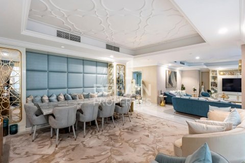 Вилла Дубай, БАӘ-да 5 жатын бөлмелер, 425.5 м² № 762090 - фото 4