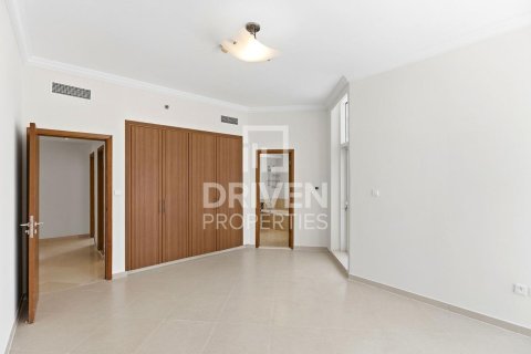 Зняти в оренду квартиру в Дубай Марина, Дубай, ОАЕ 3 спальні, 187.48м2, № 768511 - фото 9