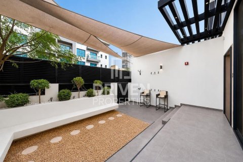 טאונהאוס להשכרה ב Jumeirah Village Circle, Dubai, איחוד האמירויות 4 חדרי שינה, 197.6 מ"ר, מספר 768509 - תמונה 26