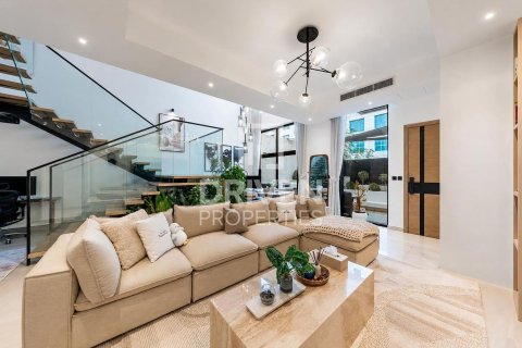 טאונהאוס להשכרה ב Jumeirah Village Circle, Dubai, איחוד האמירויות 4 חדרי שינה, 197.6 מ"ר, מספר 768509 - תמונה 3