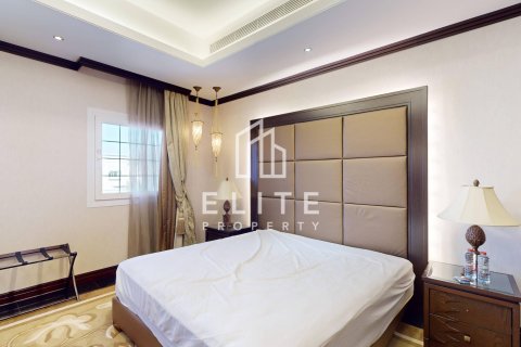 Vila u Al Jafiliya, Dubai, UAE 6 spavaćih soba, 741 m2 Br. 736242 - fotografija 16