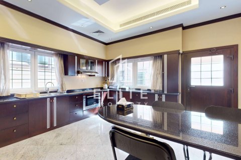 Vila u Al Jafiliya, Dubai, UAE 6 spavaćih soba, 741 m2 Br. 736242 - fotografija 6
