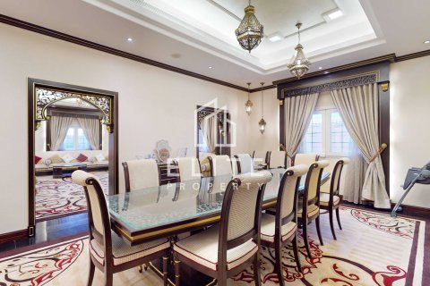 Vila u Al Jafiliya, Dubai, UAE 6 spavaćih soba, 741 m2 Br. 736242 - fotografija 3