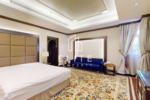Vila u Al Jafiliya, Dubai, UAE 6 spavaćih soba, 741 m2 Br. 736242 - fotografija 21