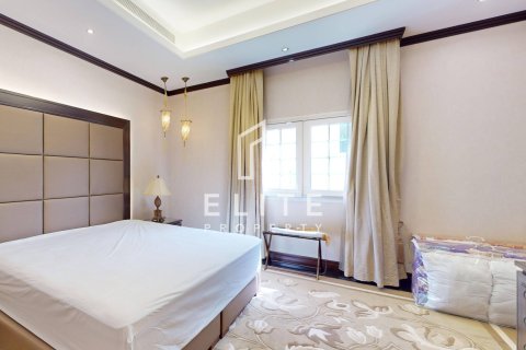 Vila u Al Jafiliya, Dubai, UAE 6 spavaćih soba, 741 m2 Br. 736242 - fotografija 9