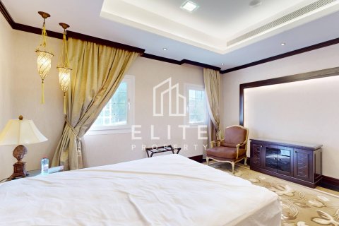 Vila u Al Jafiliya, Dubai, UAE 6 spavaćih soba, 741 m2 Br. 736242 - fotografija 12