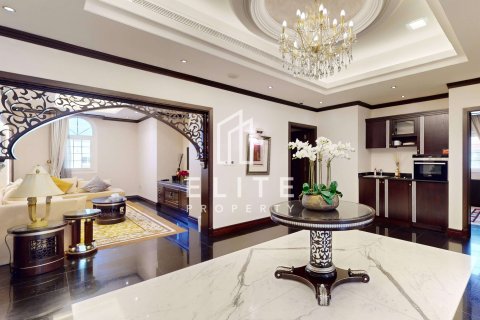 Vila u Al Jafiliya, Dubai, UAE 6 spavaćih soba, 741 m2 Br. 736242 - fotografija 10