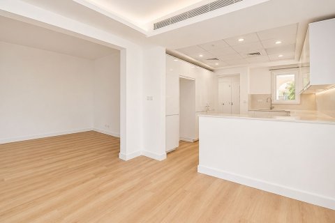 Townhouse in The Lakes, Dubai, UAE 3 bedrooms, 238.11 sq.m. № 750088 - photo 3