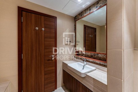 Apartamento en alquiler en Downtown Dubai (Downtown Burj Dubai), Dubai, EAU 2 dormitorios, 127.18 m2 № 745580 - foto 17