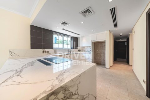فيلا للإيجار في Jumeirah Park، دبي، الإمارات العربية المتحدة 3 غرفة نوم ، 760.97 متر مربع ، رقم 759582 - صورة 13