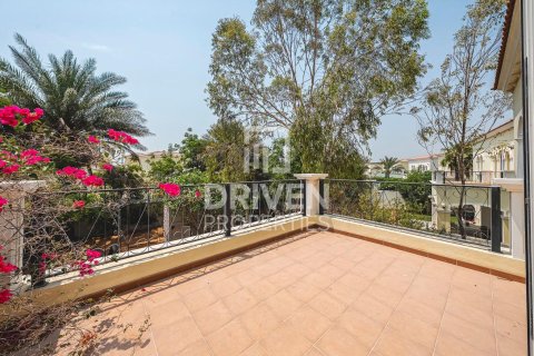 فيلا للإيجار في Jumeirah Park، دبي، الإمارات العربية المتحدة 3 غرفة نوم ، 760.97 متر مربع ، رقم 759582 - صورة 6